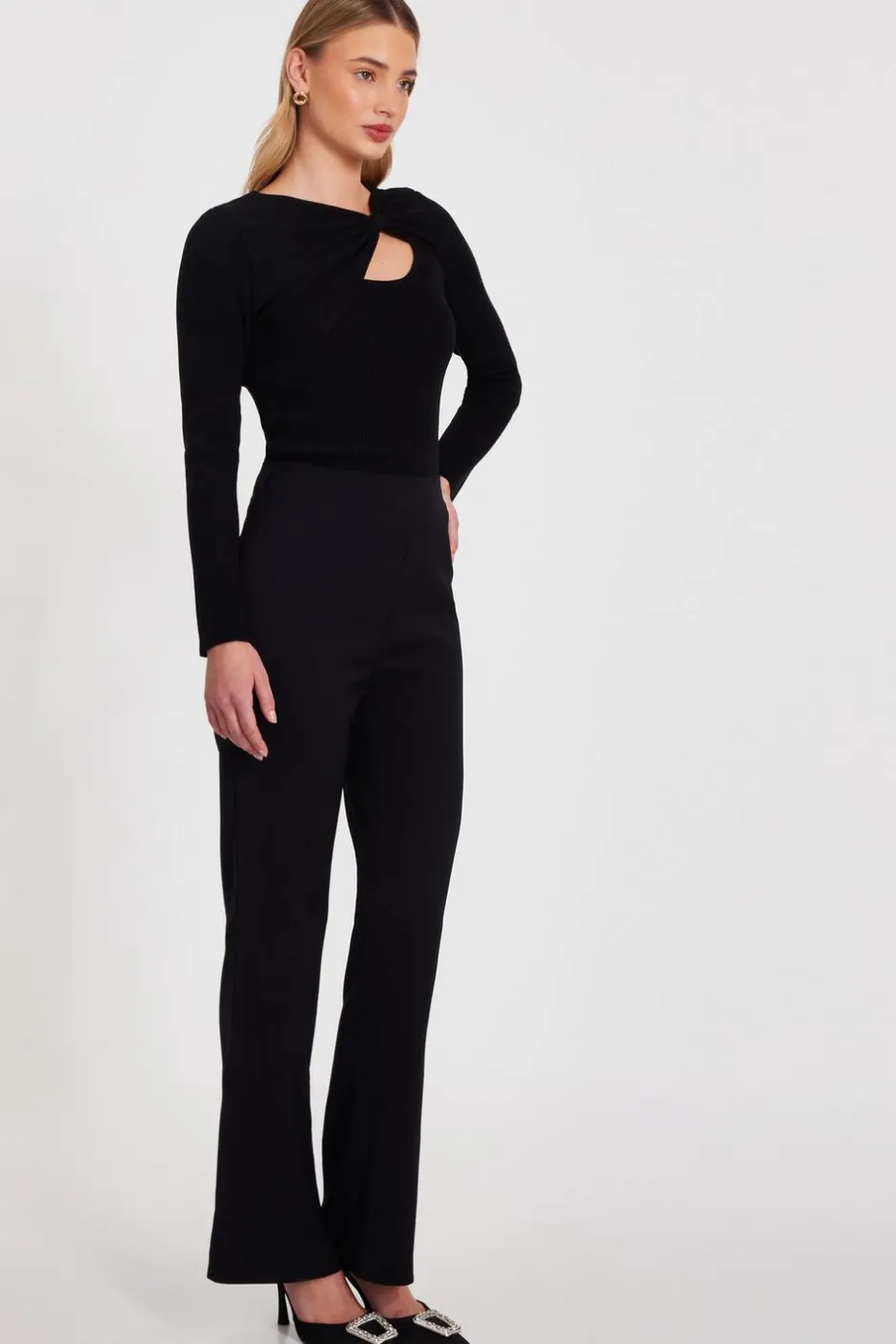 Quiz Bow Detail Knitted Top Black Hot