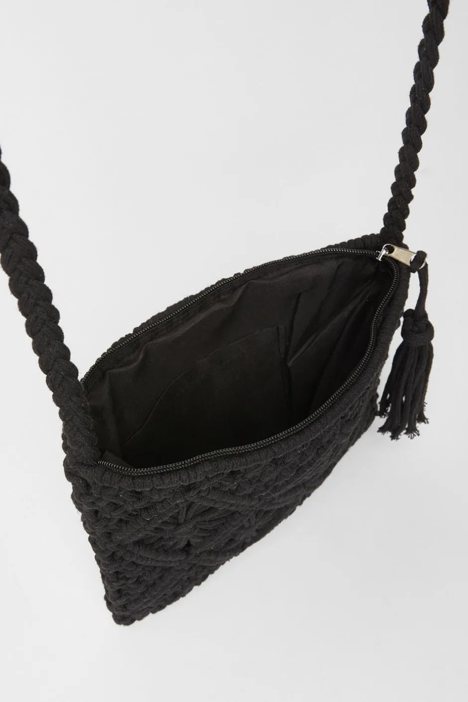 Quiz Crochet Cross Body Bag Black