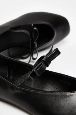 Quiz Black Faux Leather Bow Pumps Hot