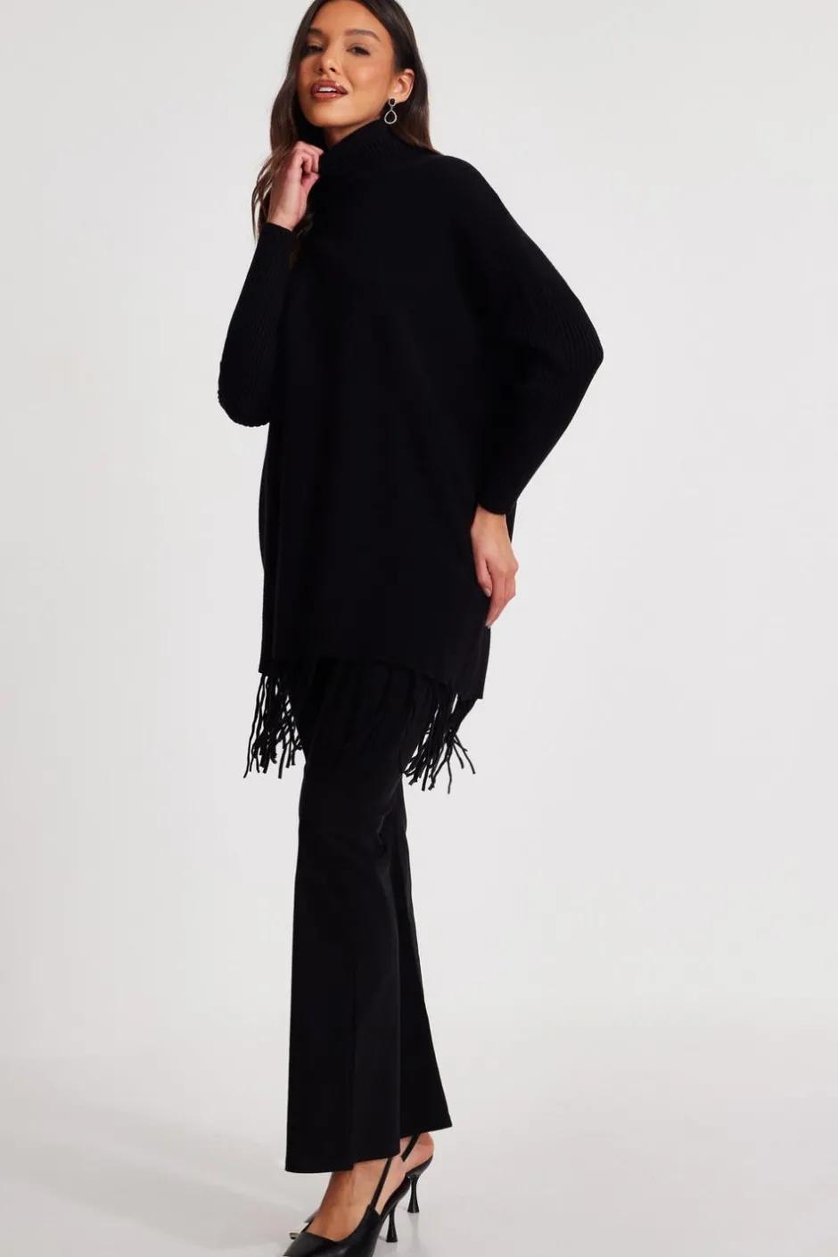 Quiz Knit Tassel Hem Jumper Black Hot