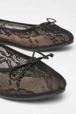 Quiz Lace Pumps Black Online