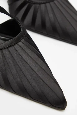 Quiz Satin Asymmetric Court Heels Black Outlet