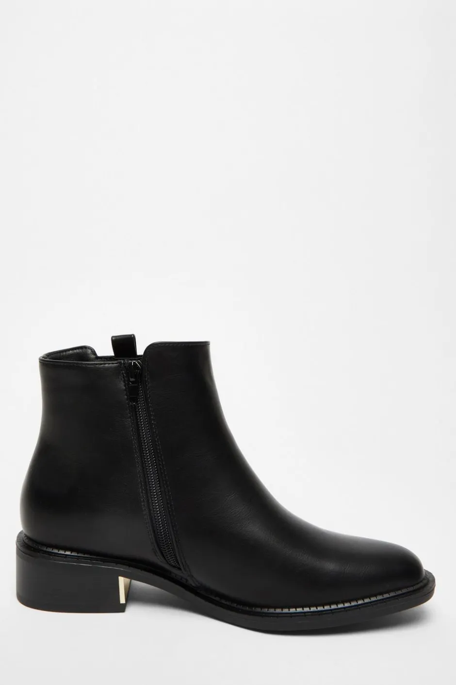 Quiz Black Wide Fit Flat Ankle Boot