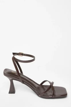 Quiz Patent Flared Heels Brown Discount