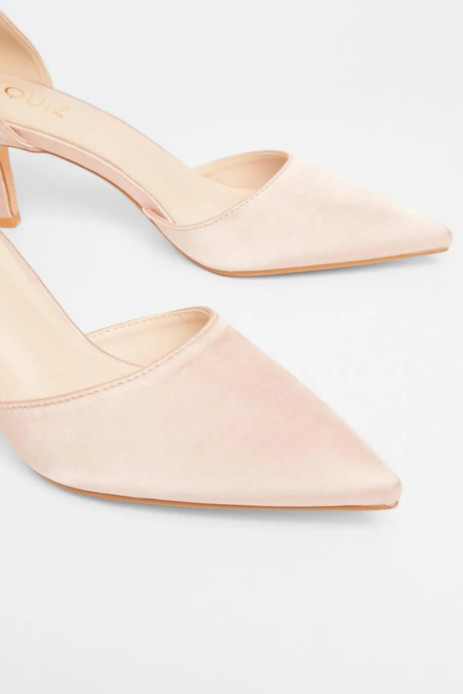 Quiz Diamante Strap Court Heels Champagne New