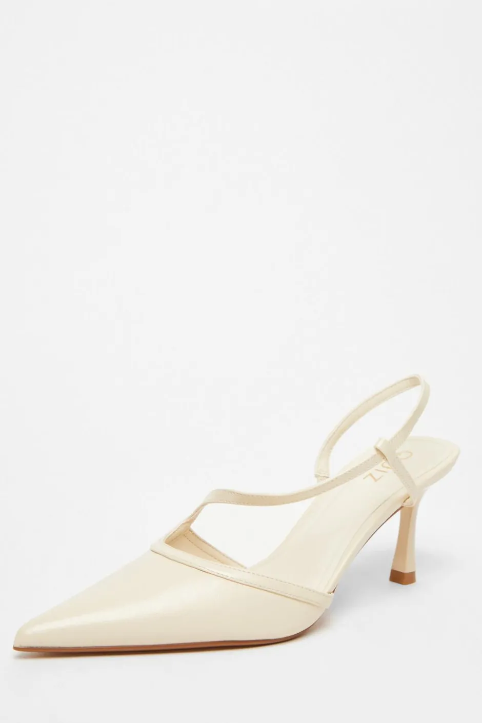 Quiz Asymmetric Court Heels Cream Online