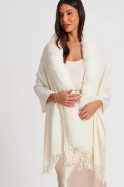 Quiz Faux Fur Trim Cape Cream Hot