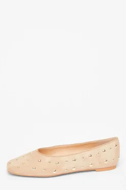 Quiz Faux Suede Diamante Pumps Cream Outlet
