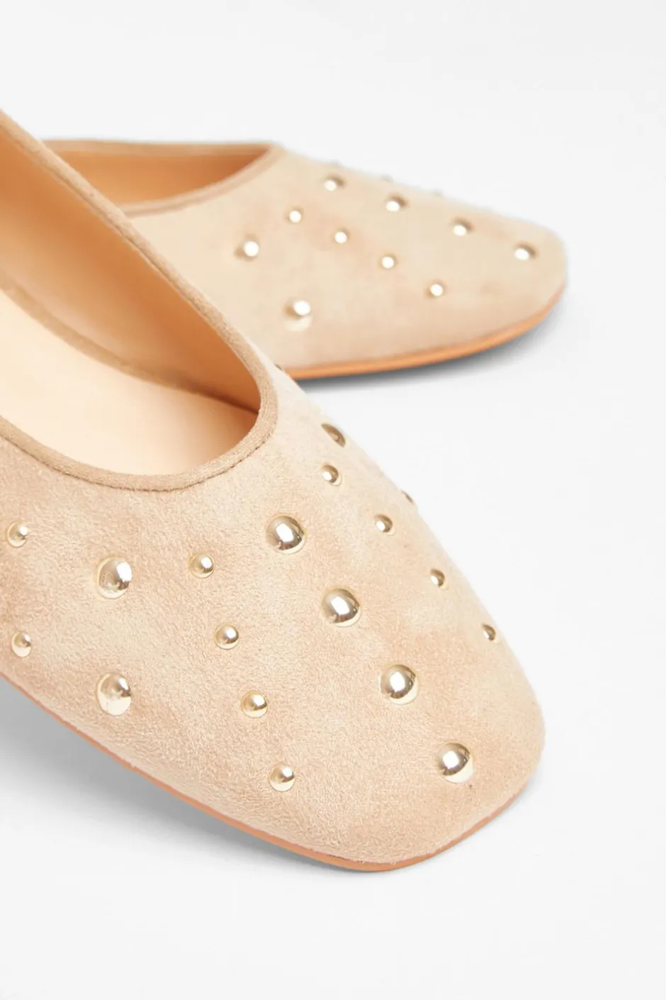Quiz Faux Suede Diamante Pumps Cream Outlet