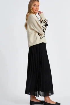 Quiz Cream Knit Floral Jumper