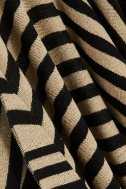 Quiz Cream Stripe Tassel Cape Outlet