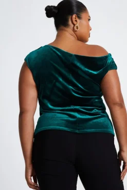 Quiz Curve Bottle Green Velvet Top New