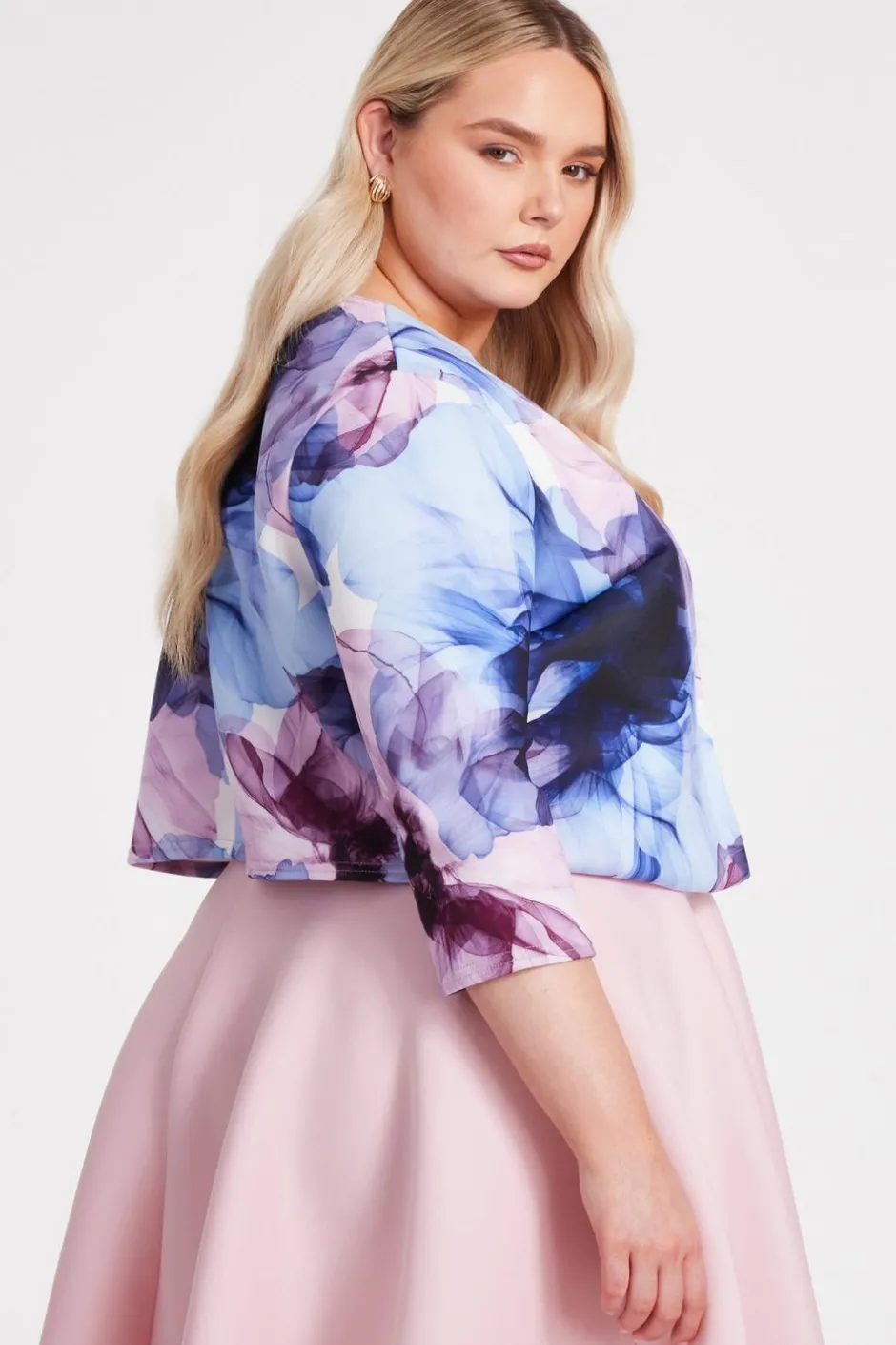 Quiz Curve Light Blue Floral Cropped Jacket Online