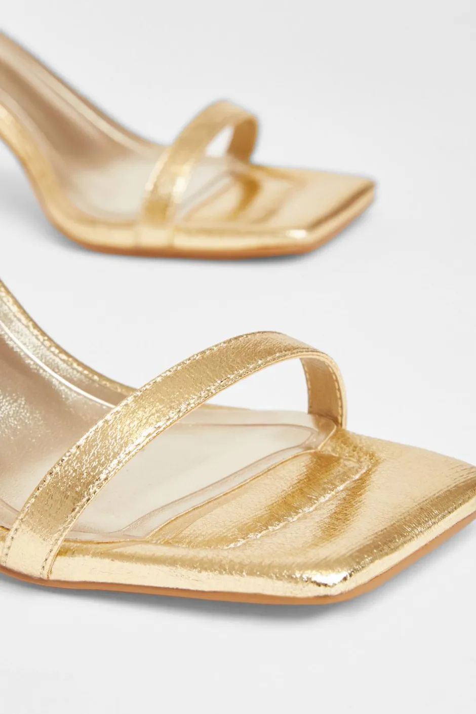 Quiz Barely There Block Heels Gold New
