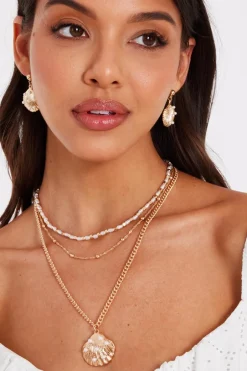 Quiz Gold Shell Pendant Necklace Discount