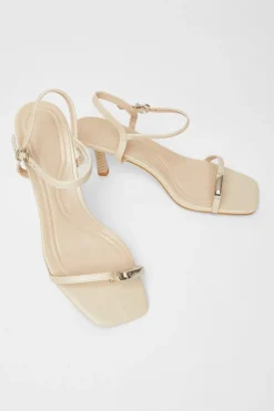 Quiz Toe Thong Stiletto Heels Nude New