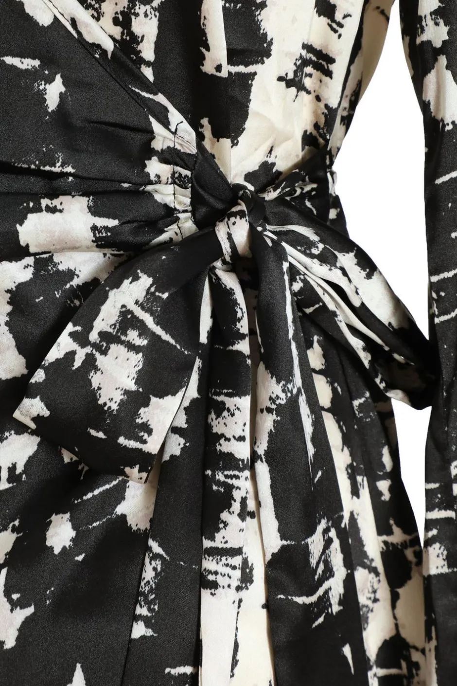 Quiz Petite Black Satin Marble Print Wrap Dress Outlet