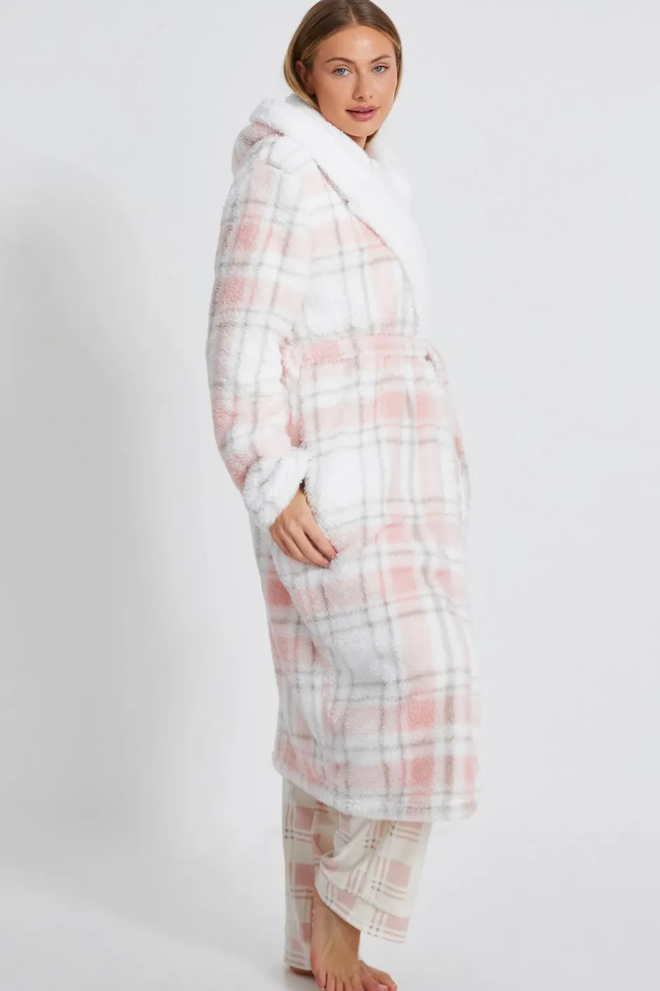 Quiz Pink Check Print Robe Clearance