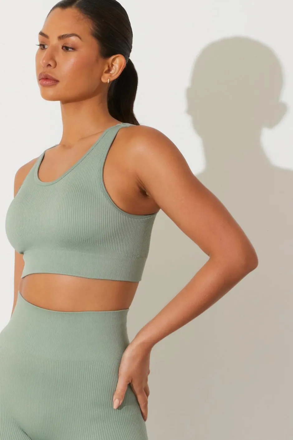 Quiz Sage Seamless Strappy Crop Top Online