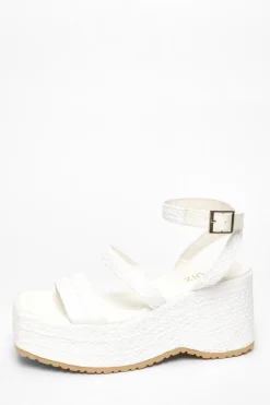 Quiz Chunky Platform Wedges White New
