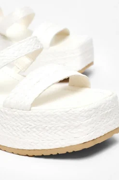 Quiz Chunky Platform Wedges White New