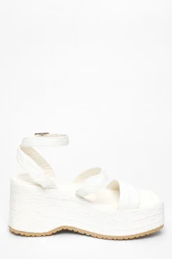 Quiz Chunky Platform Wedges White New