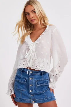 Quiz White Embroidered Blouse Online