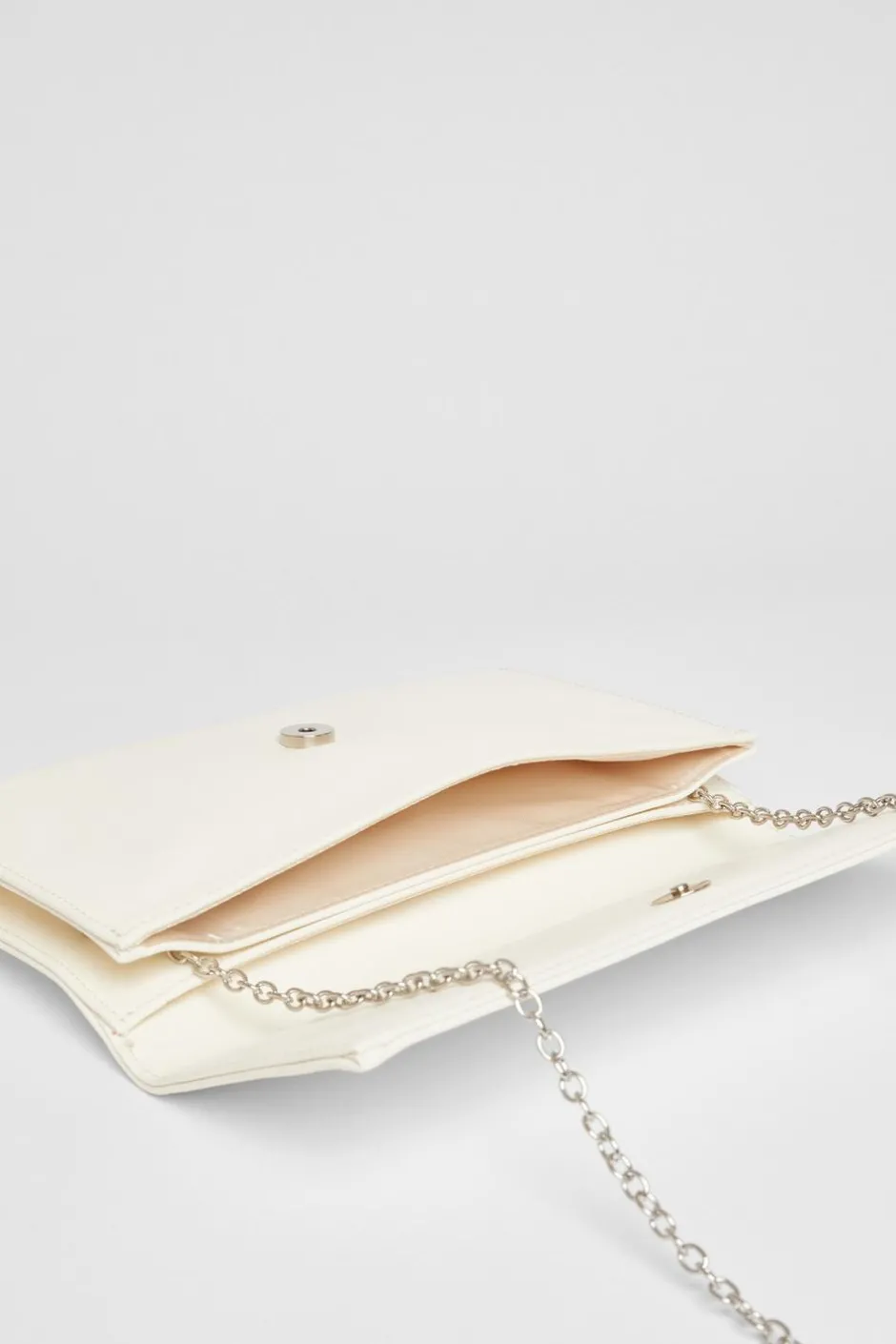 Quiz Fold Over Envelope Bag White Discount
