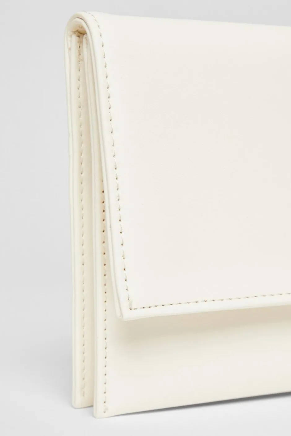 Quiz Fold Over Envelope Bag White Discount