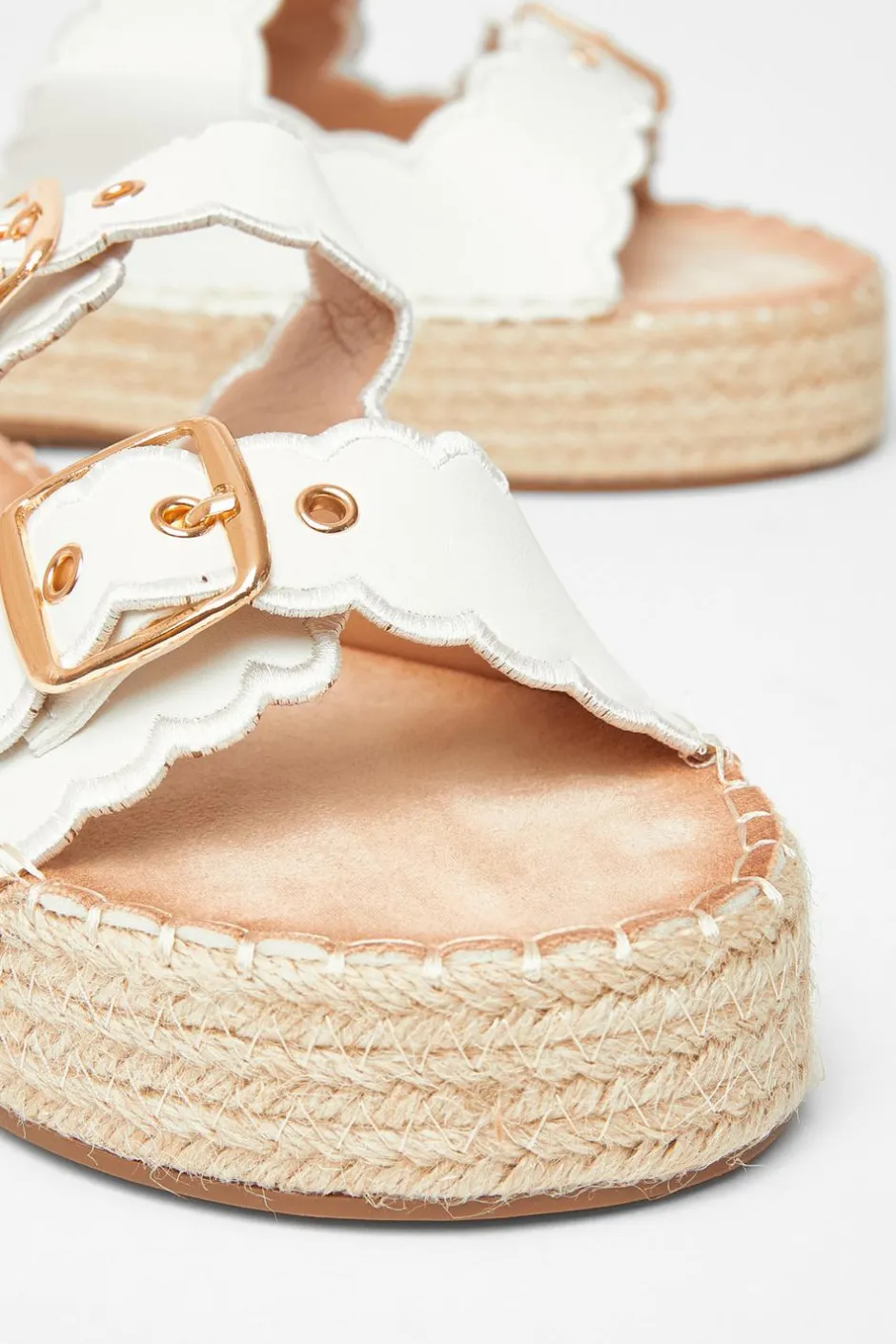 Quiz Scallop Flatform Sandals White Best